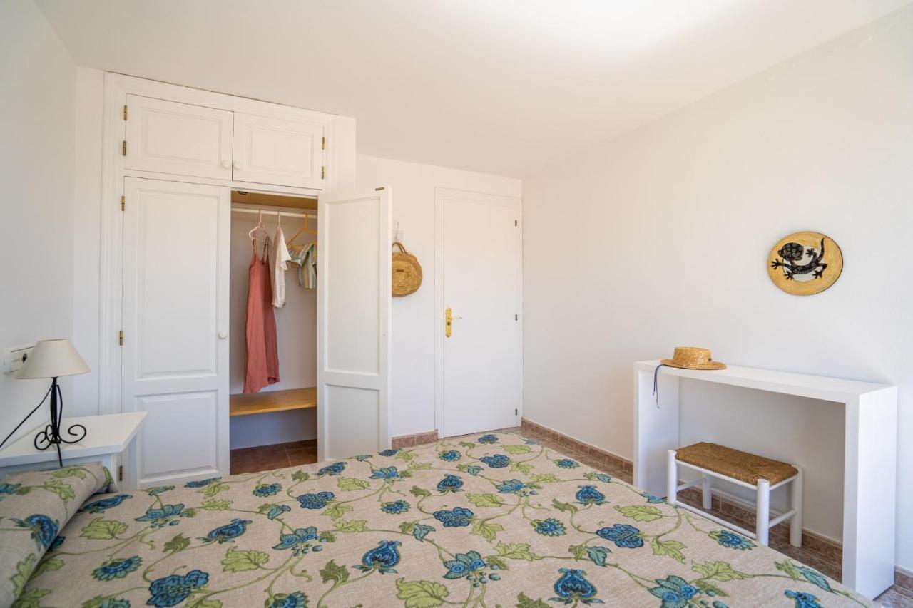 Apartamentos Marcelino - Formentera Break Es Pujols Extérieur photo